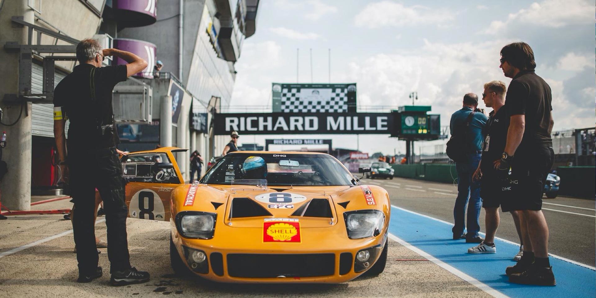 Visuel vehicule ancien le Mans Classic VIP Privilège