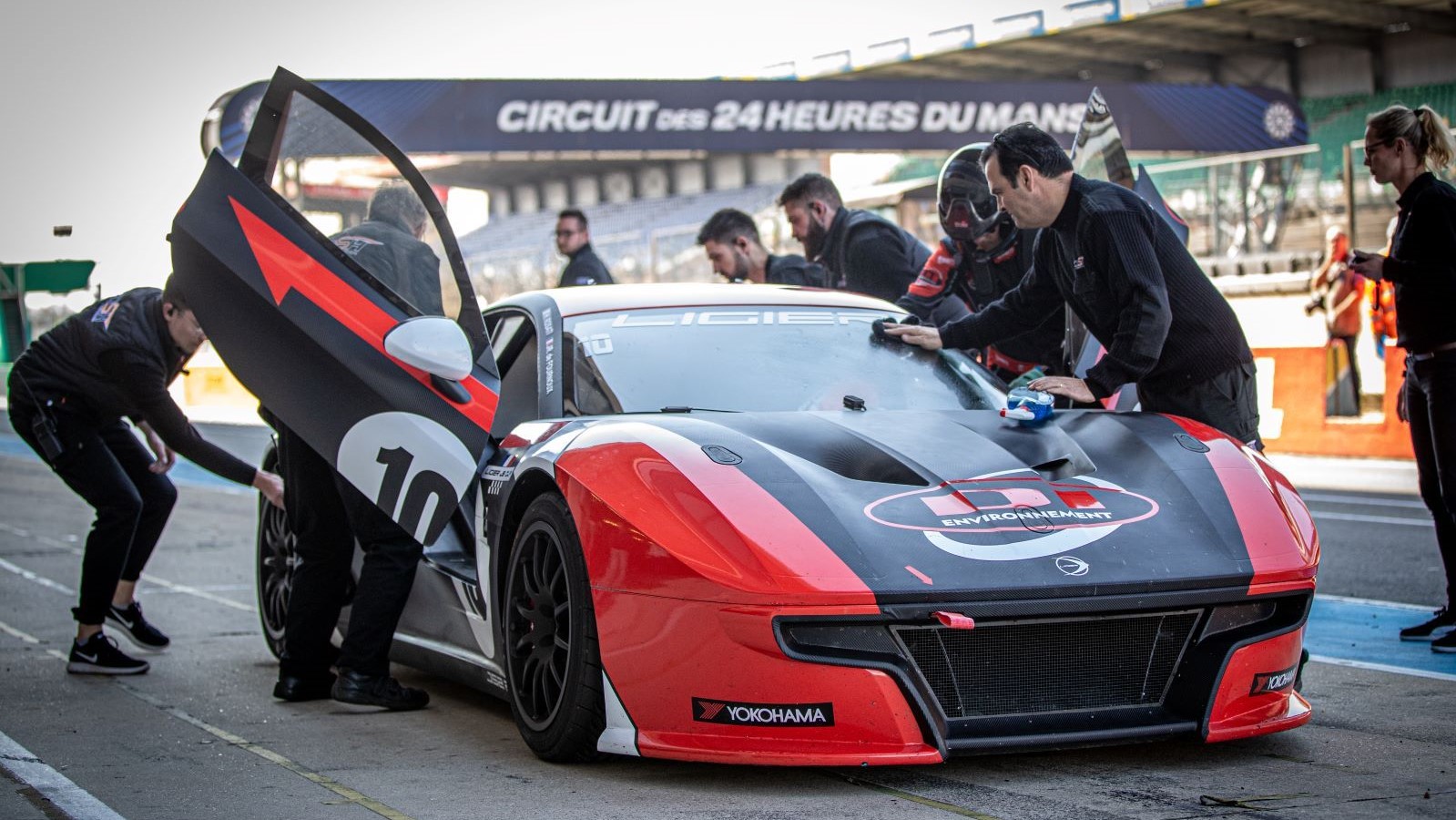 ligier js2r arret stands le mans