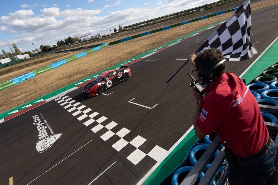 arrivée victoire ligier zosh competition DI Env magny cours